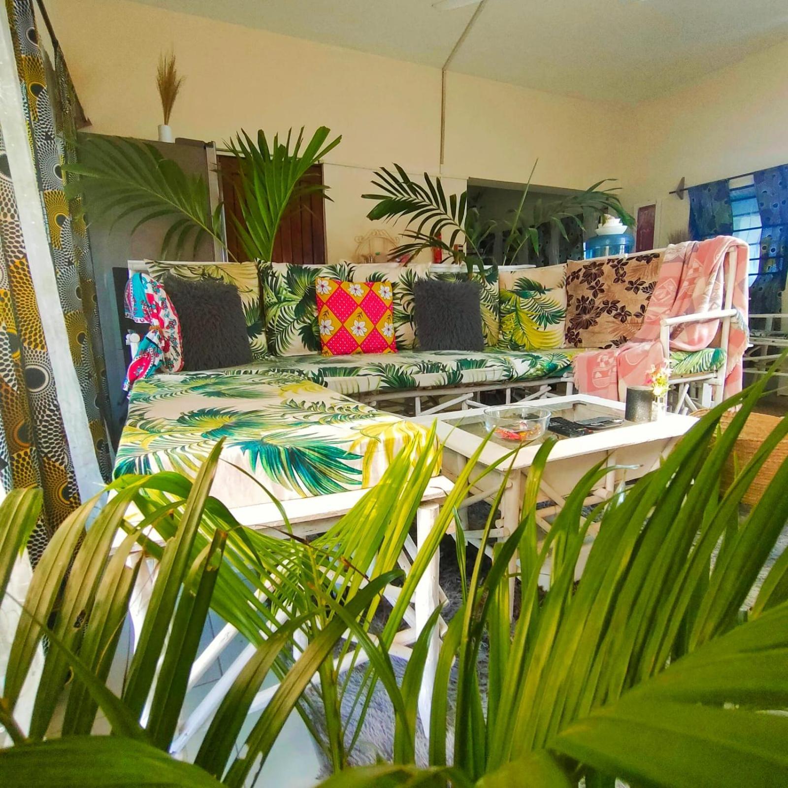 Palm Paradise Loft Apartment Diani Beach